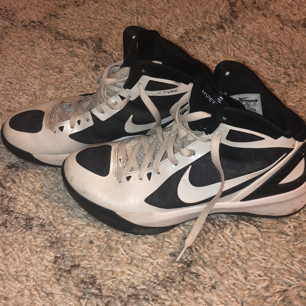 Nike zoom women basketball shoes